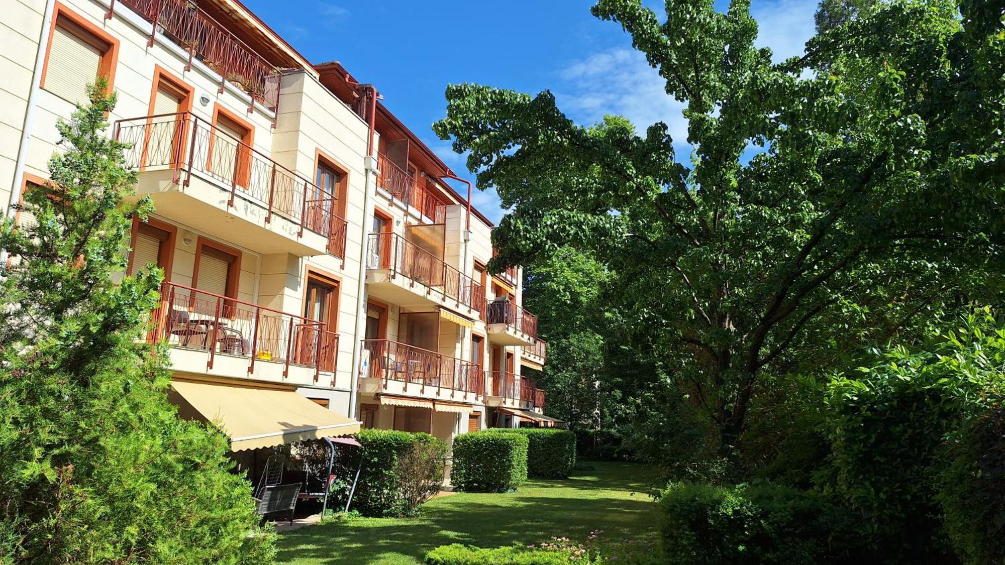 Sunny Apartman Siofok Exterior photo